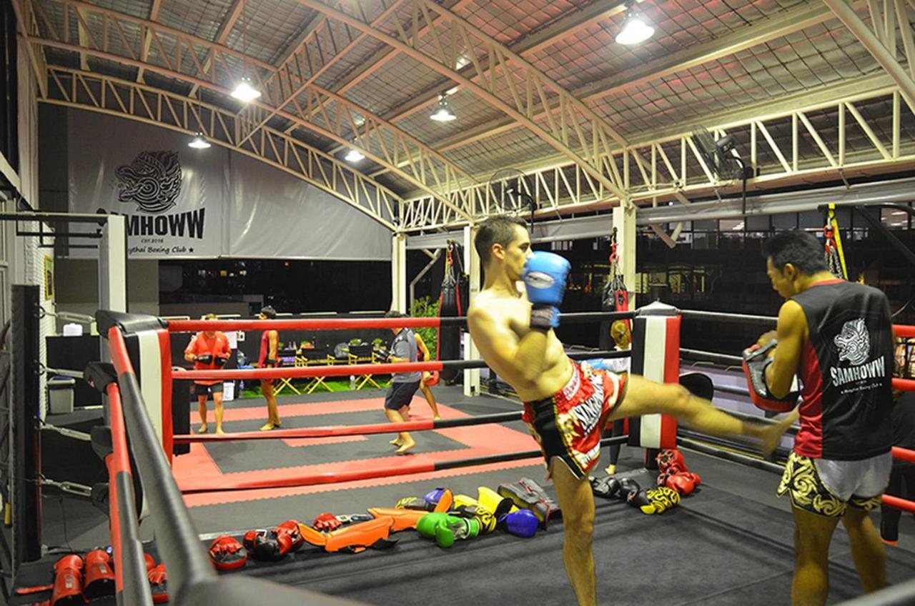 3Howw Hostel @ Sukhumvit 21 Bangkok Exteriör bild