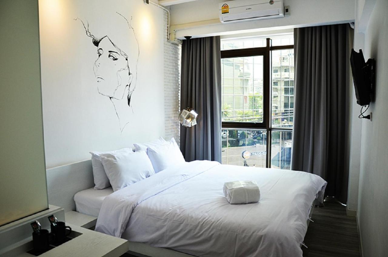 3Howw Hostel @ Sukhumvit 21 Bangkok Exteriör bild